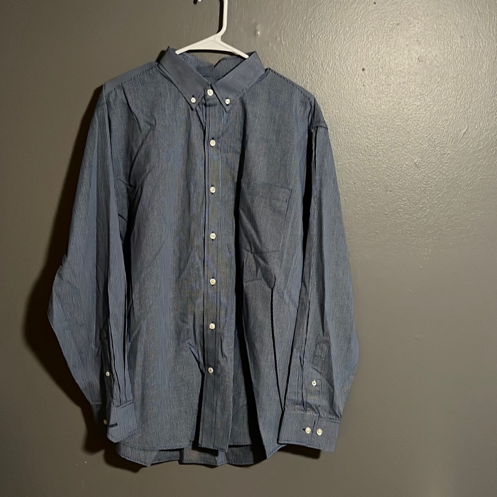 Izod long sleeve button up blue with white checkers XL in great condition.